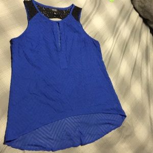 Sleeveless blouse